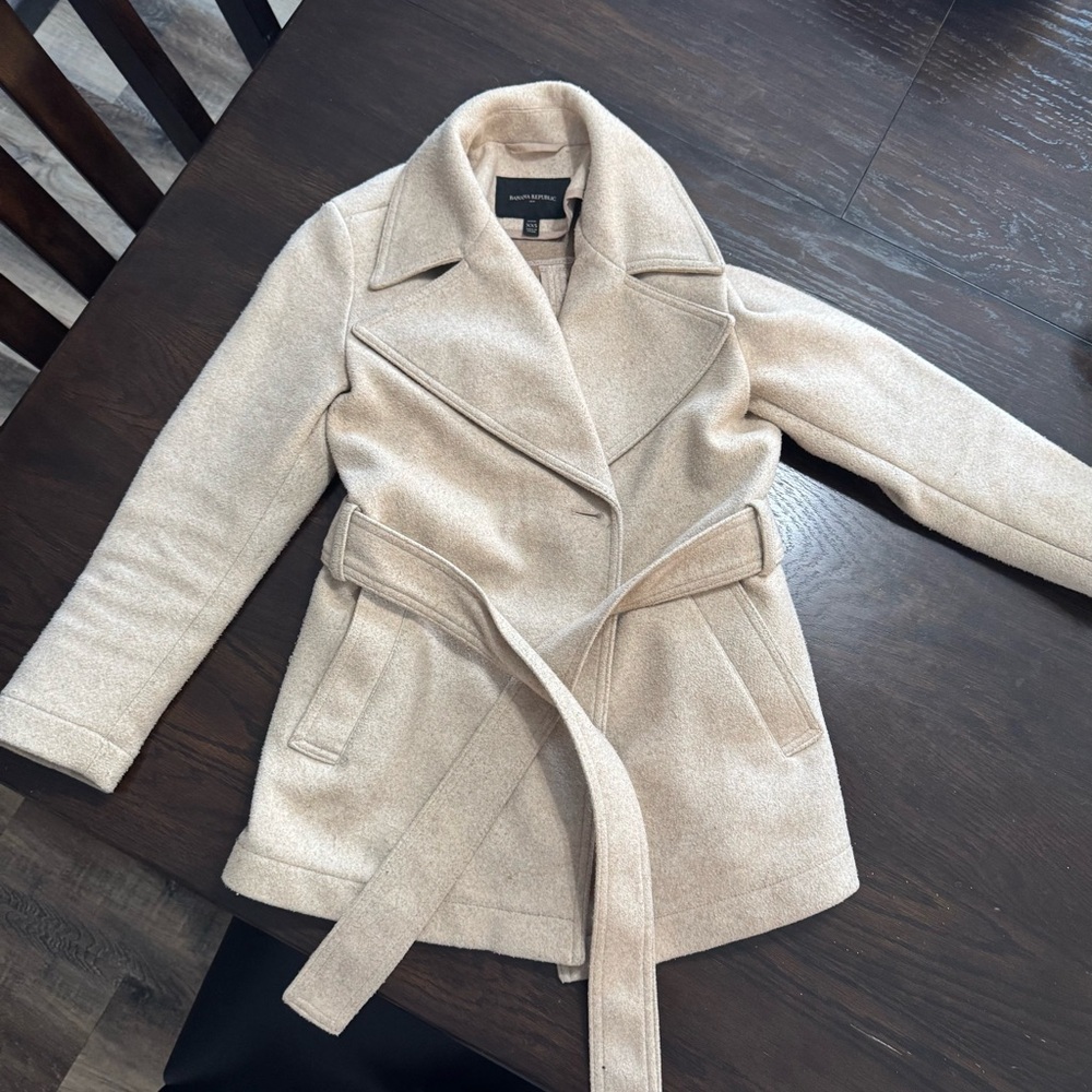 Banana Republic Cream Trench Coat